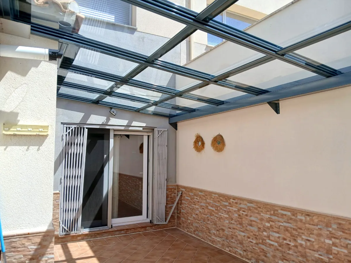 patio con techo móvil